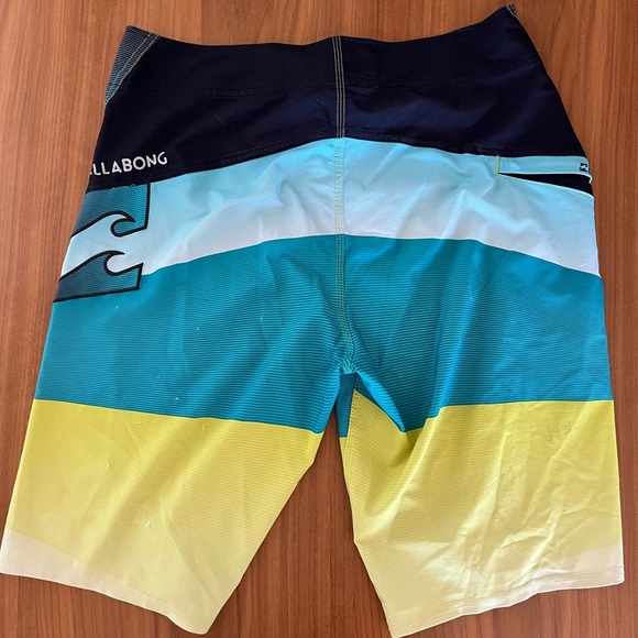 Billabong Swim Billabong Platinumx Board Shorts Size 33 Poshmark